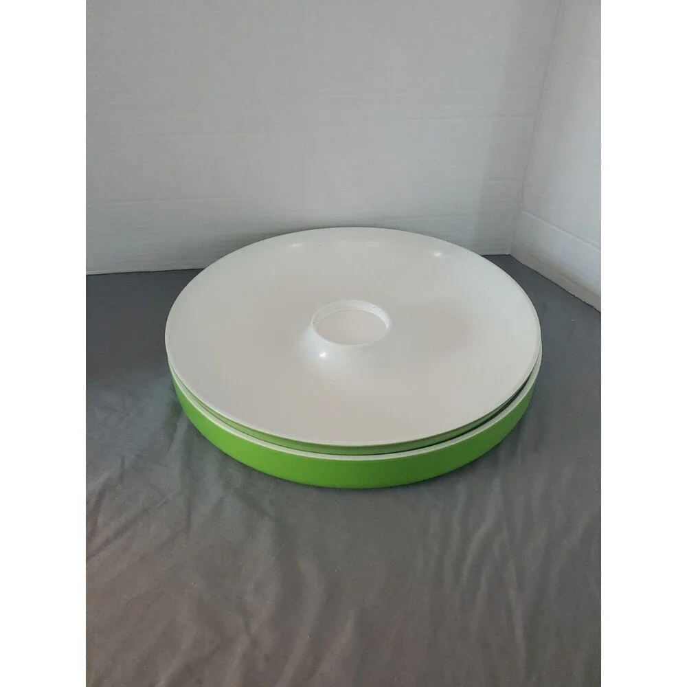 VTG MCM Georges Briard Chip and Dip Set of 2 Lime Green White Boutique Series